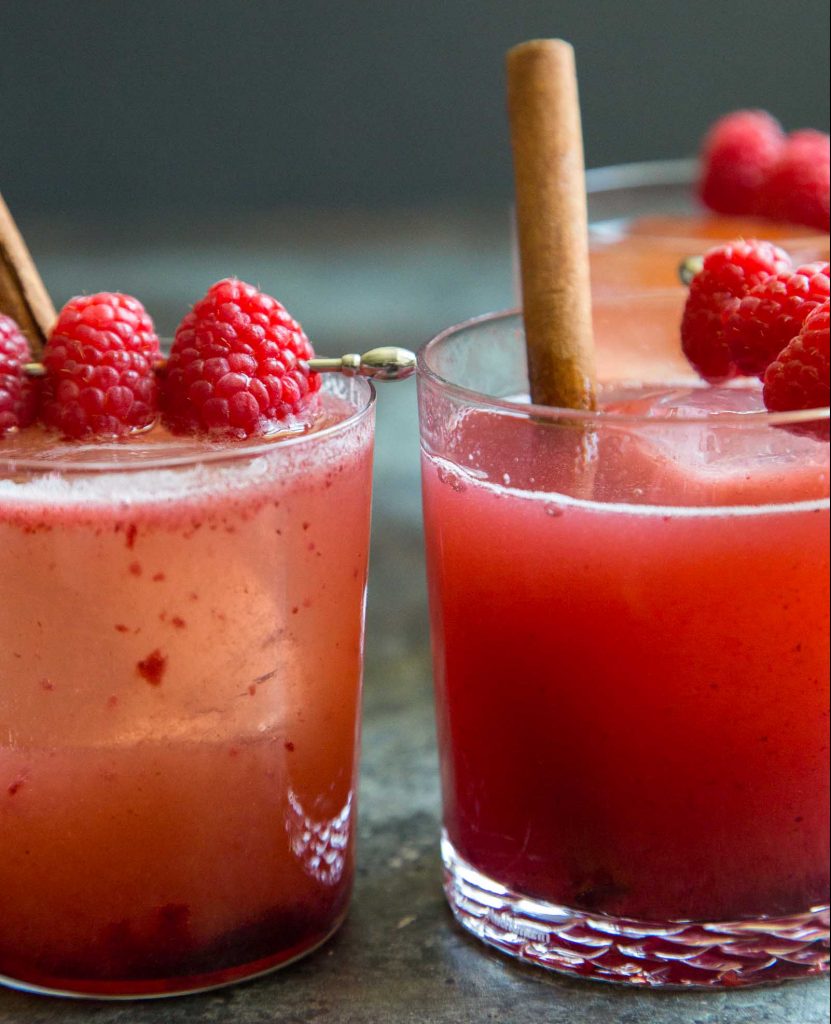 sparkling berry mocktail